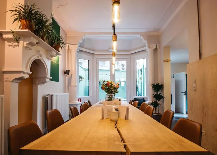 Charlie\'S Bed & Breakfast